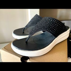 !! NEW!! Clark’s Cloudstepper Drift Jaunt Wedge Sandals